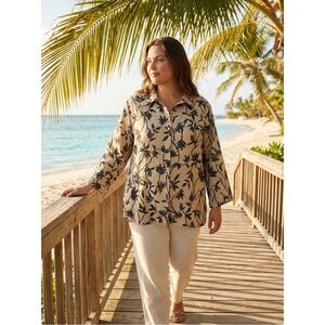 Lucy & Laurel Beige and Black Leaf Print LinenTunic